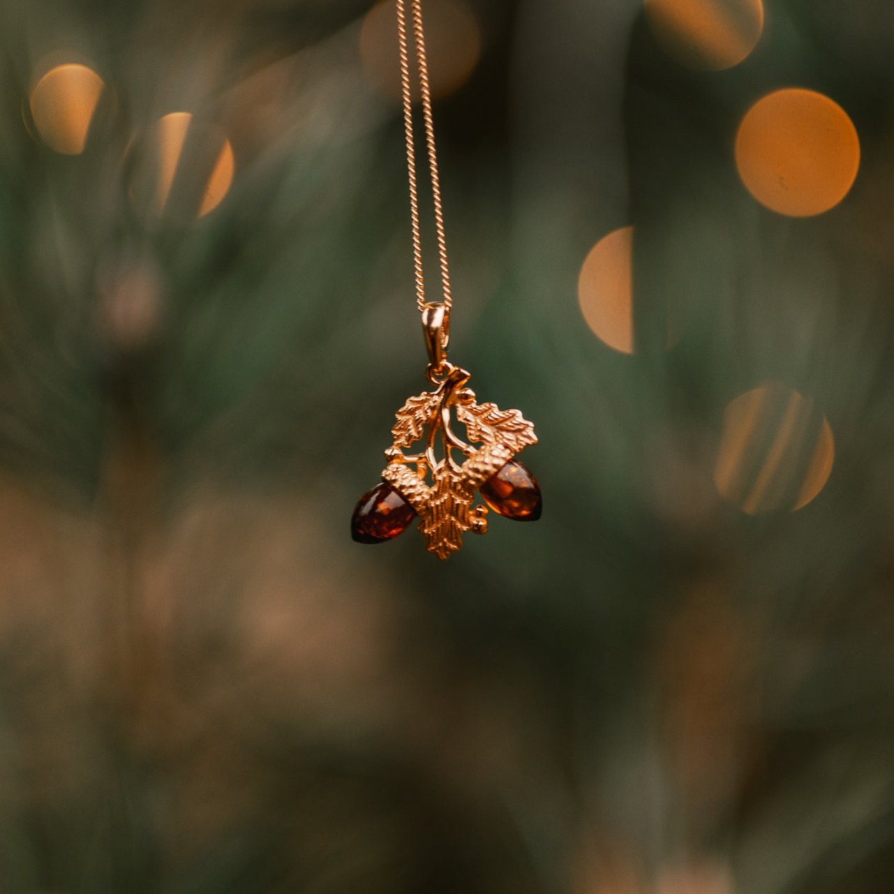 AMBER ACORN AND LEAF NECKLACE