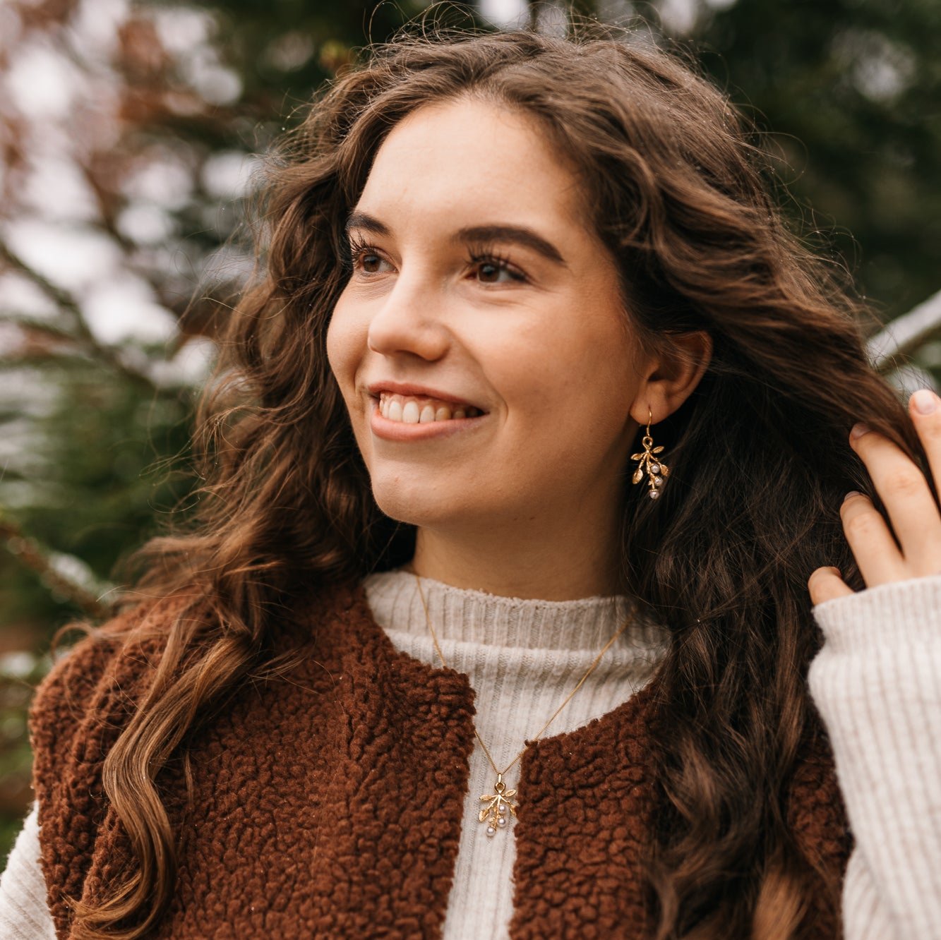 Snowberry earrings