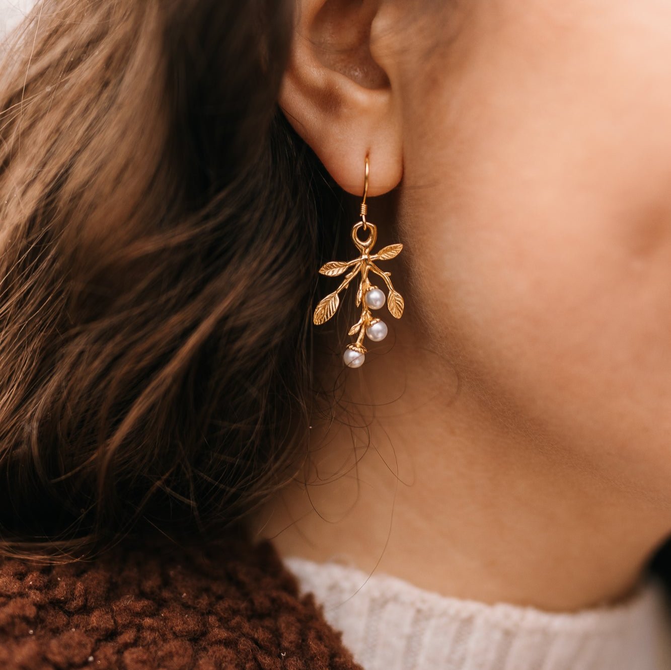Snowberry earrings