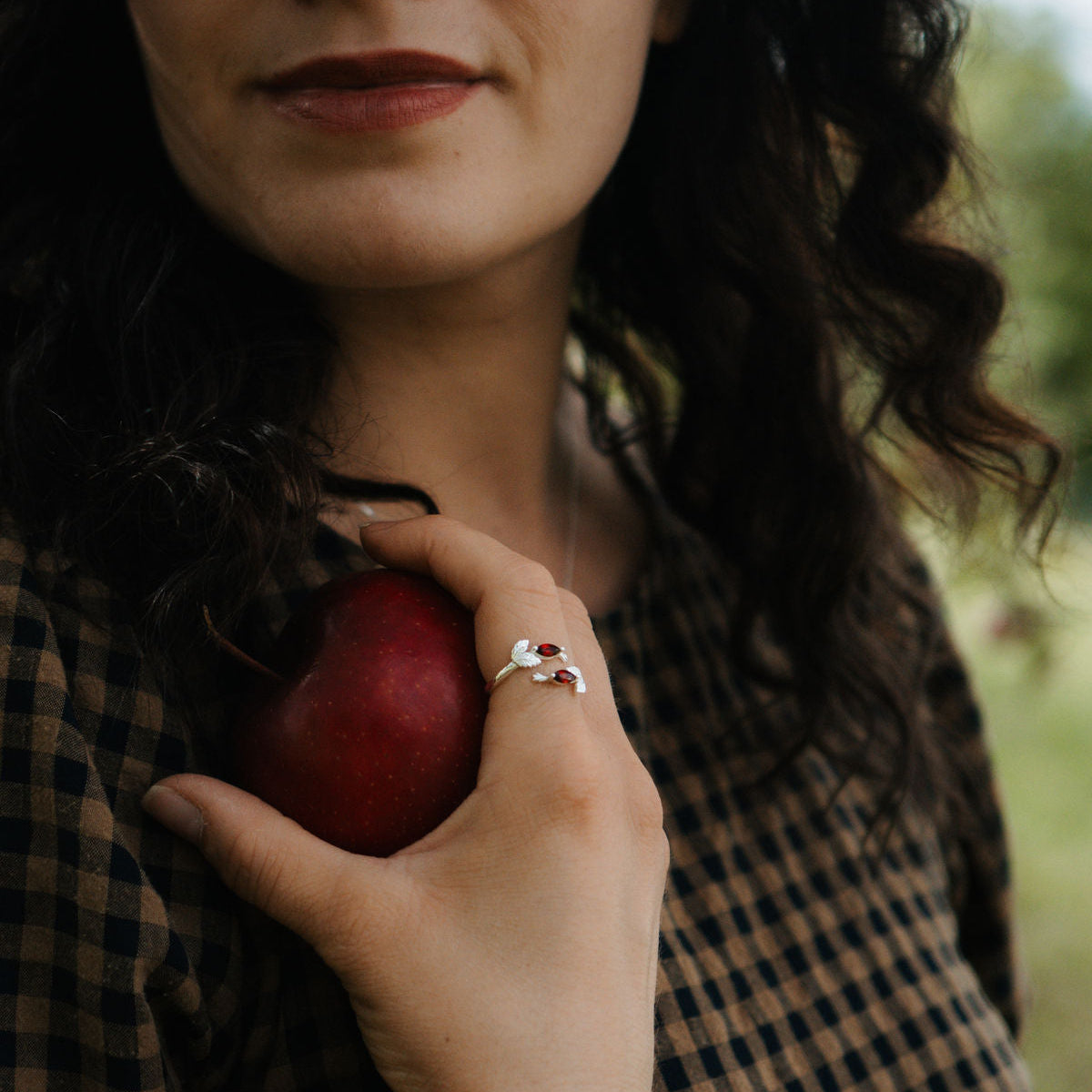 RING HAGEBUTTE & GRANAT II