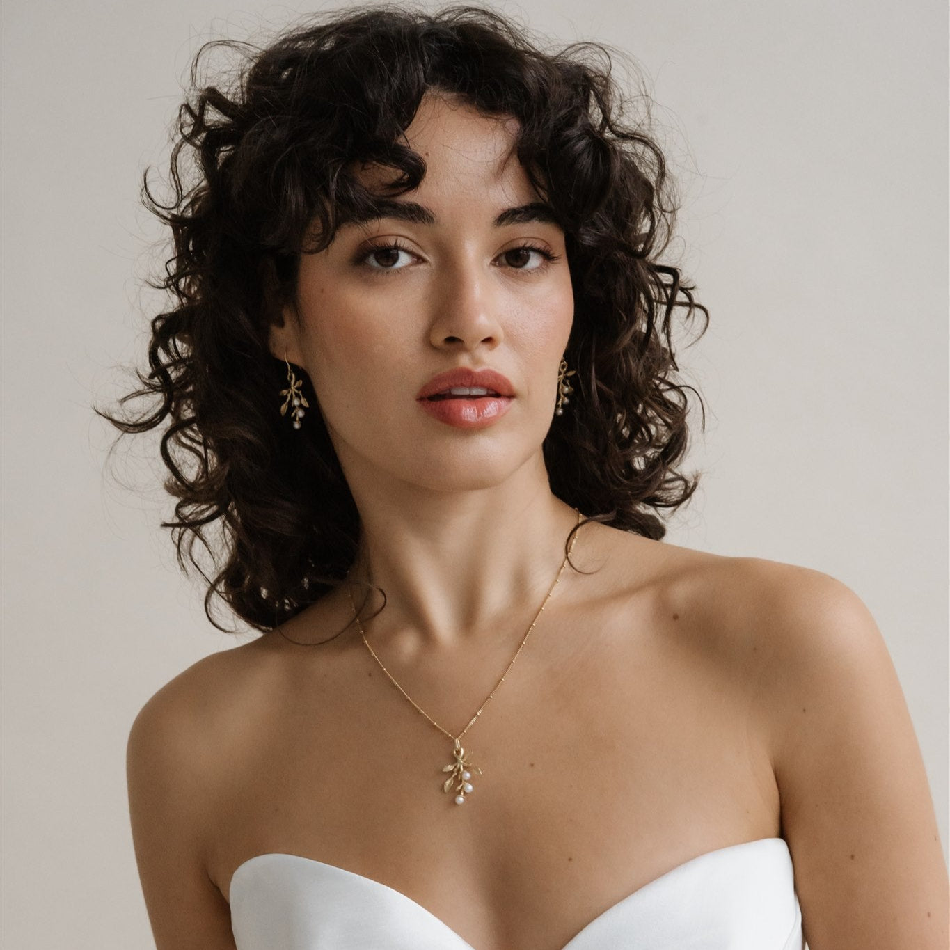 Snowberry earrings