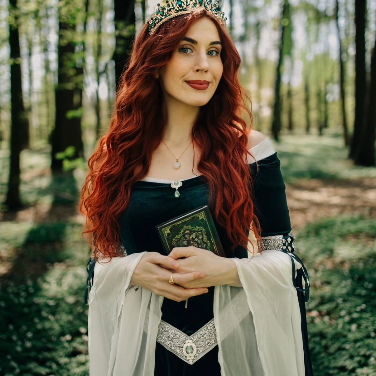 KETTE MONDSTEIN