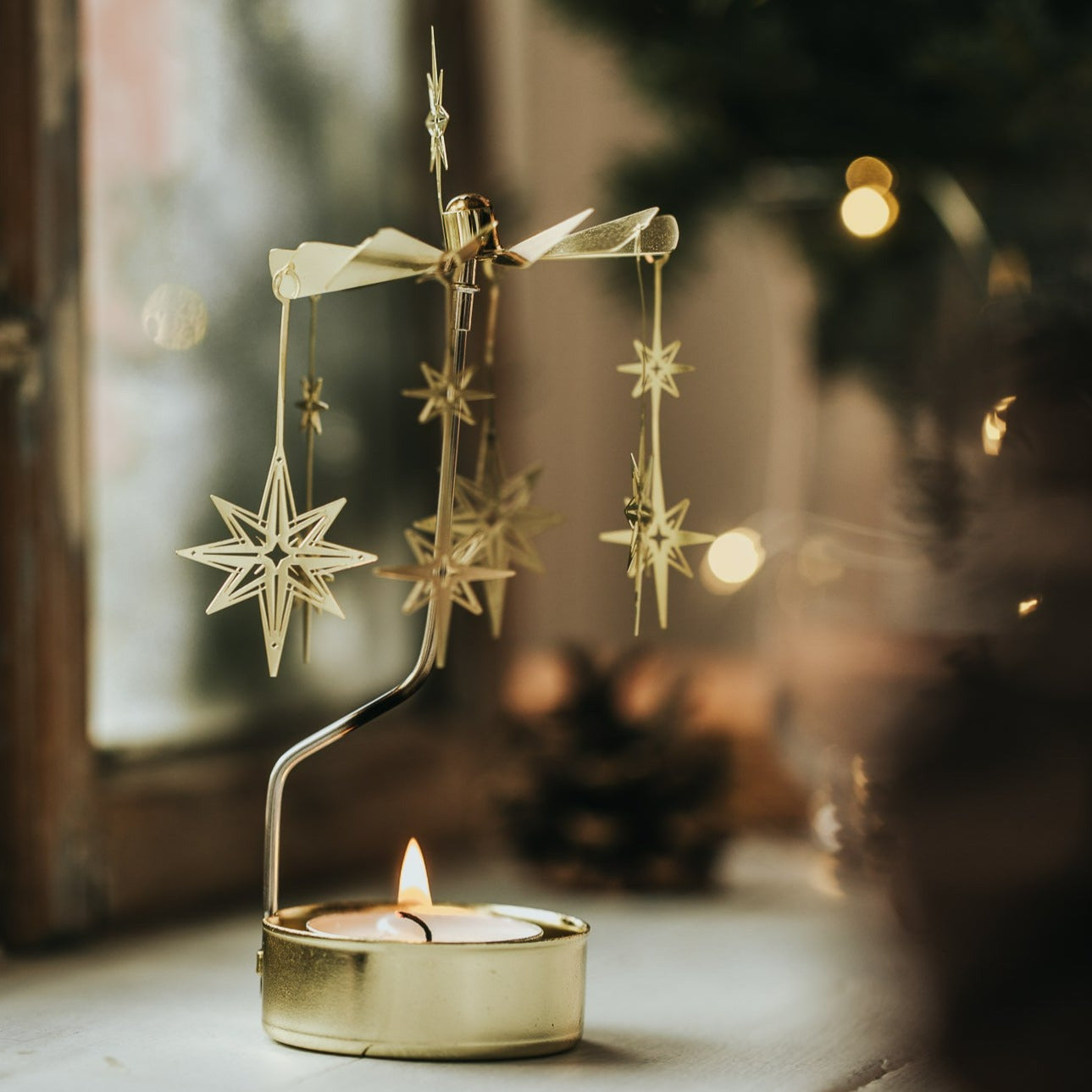 TEALIGHT CAROUSEL STARS