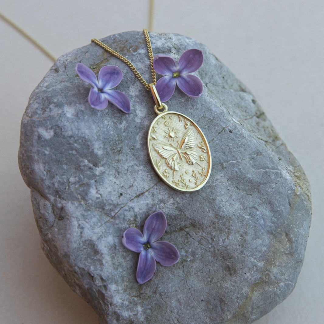 PENDANT REVERSIBLE MEDALLION BUTTERFLY & MOTH