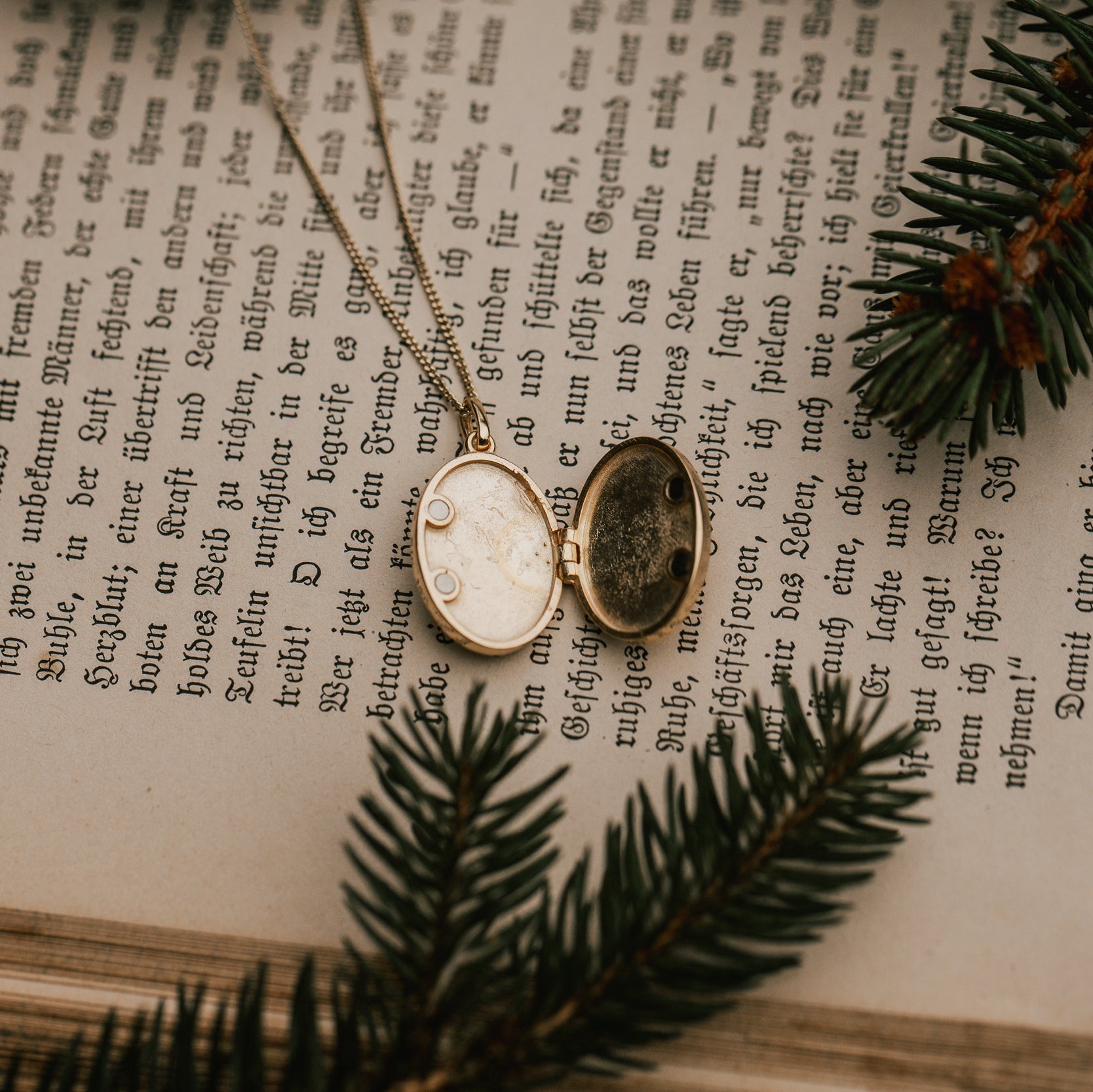 KETTE WENDE-MEDAILLON MOND & STERNENHIMMEL