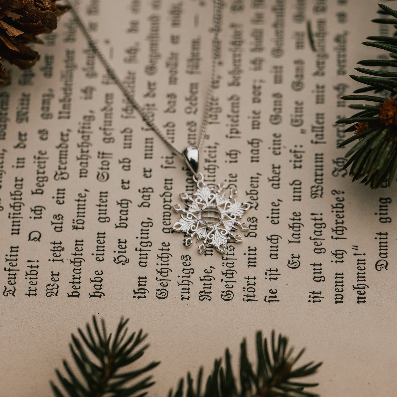 ANHÄNGER SNOEVA & BERGKRISTALL II