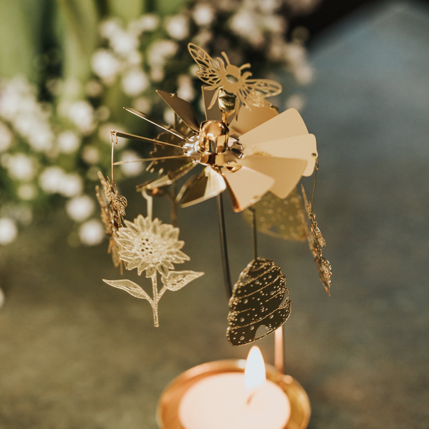 TEELICHT-KARUSSELL BIENEN