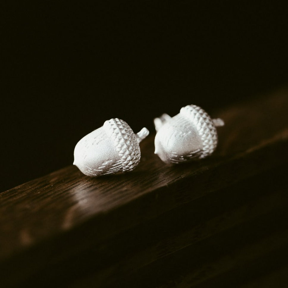 EAR STUDS ACORN II