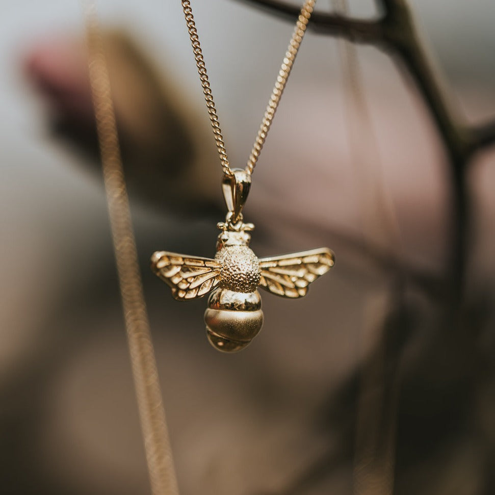 CHAIN BEE