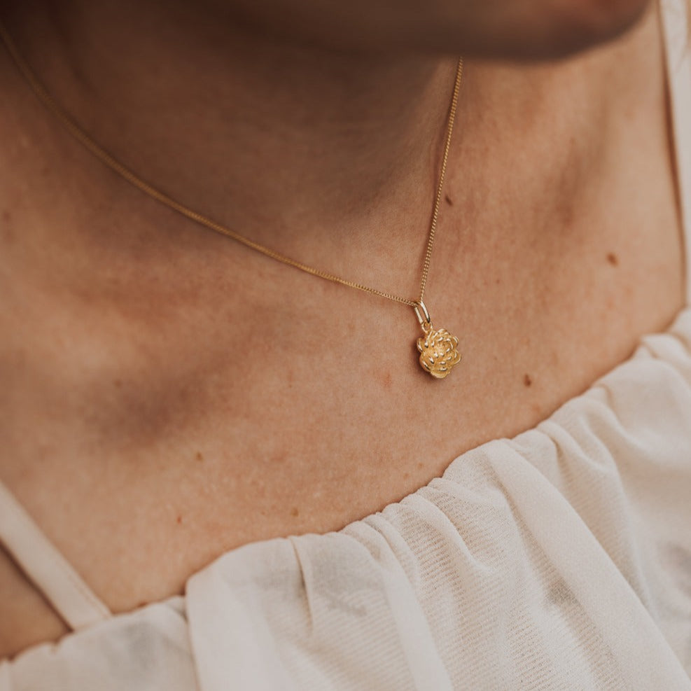 PEONY NECKLACE