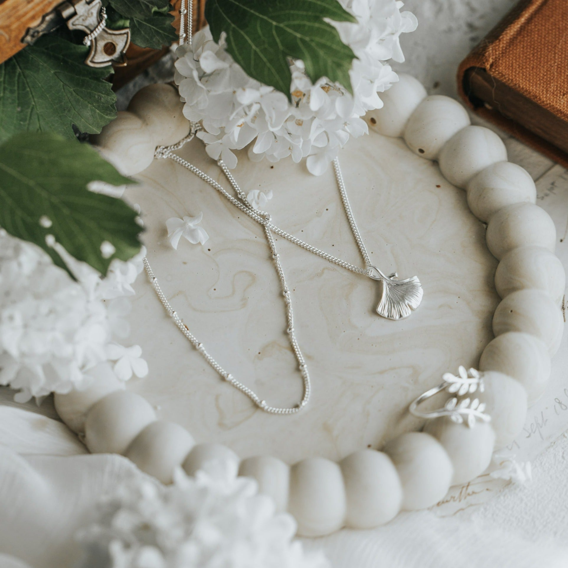 NECKLACE GINKGO LEAF II