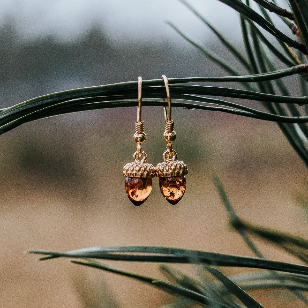ACORN MINI EARRINGS