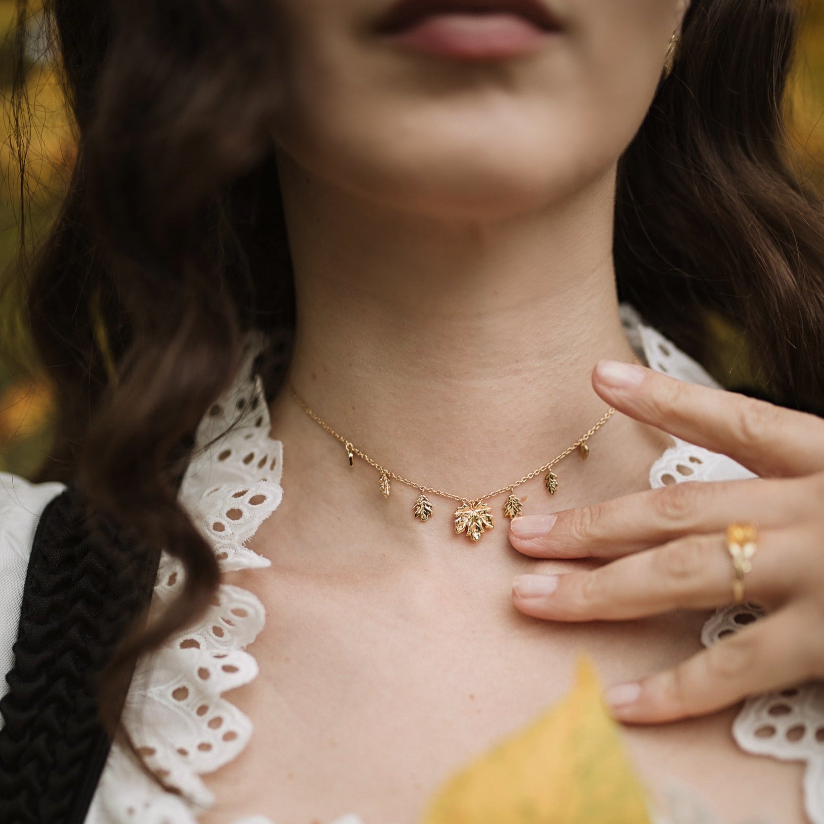 KETTE HERBSTBLÄTTER