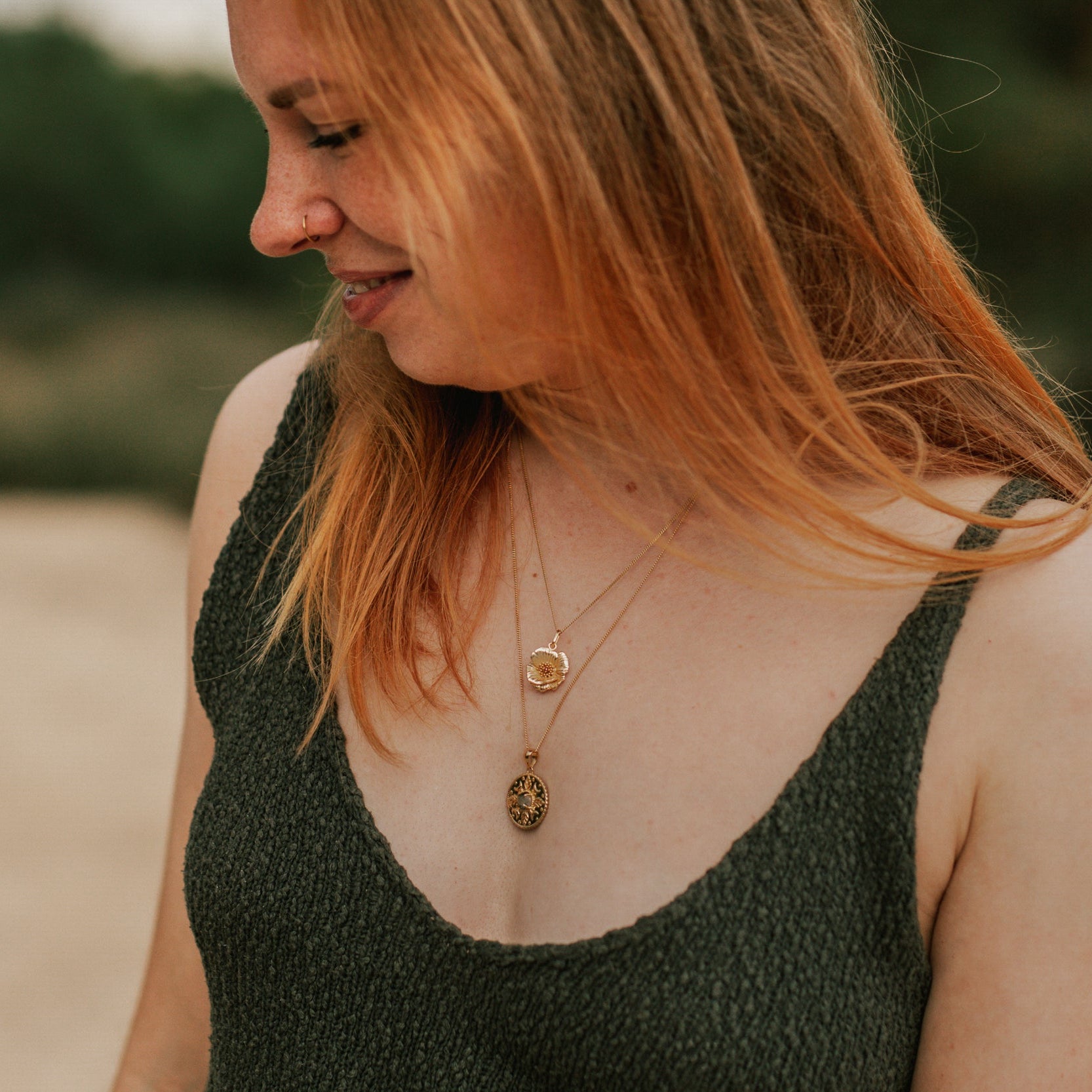 KETTE MOHNBLUME & GRANAT