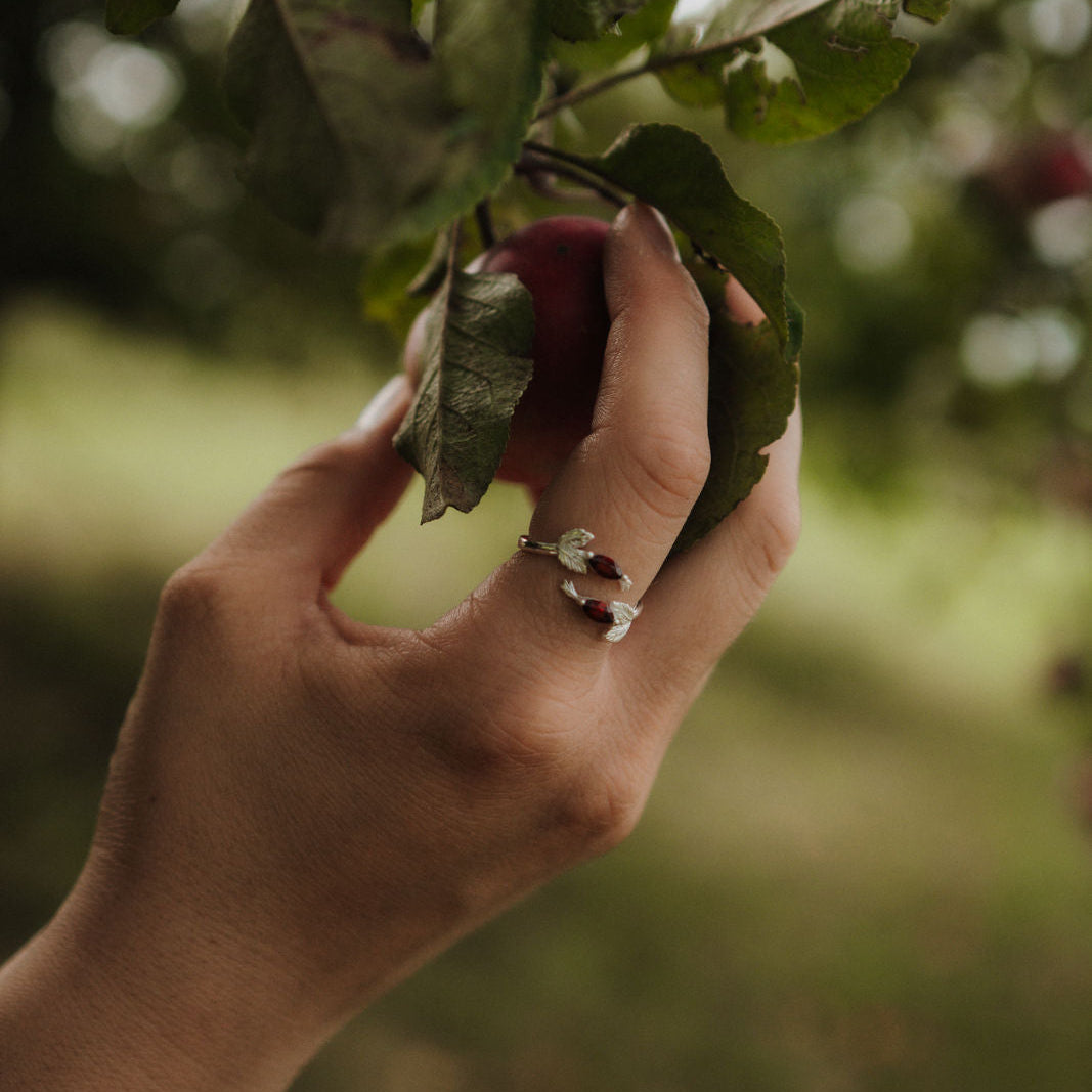 RING HAGEBUTTE & GRANAT II
