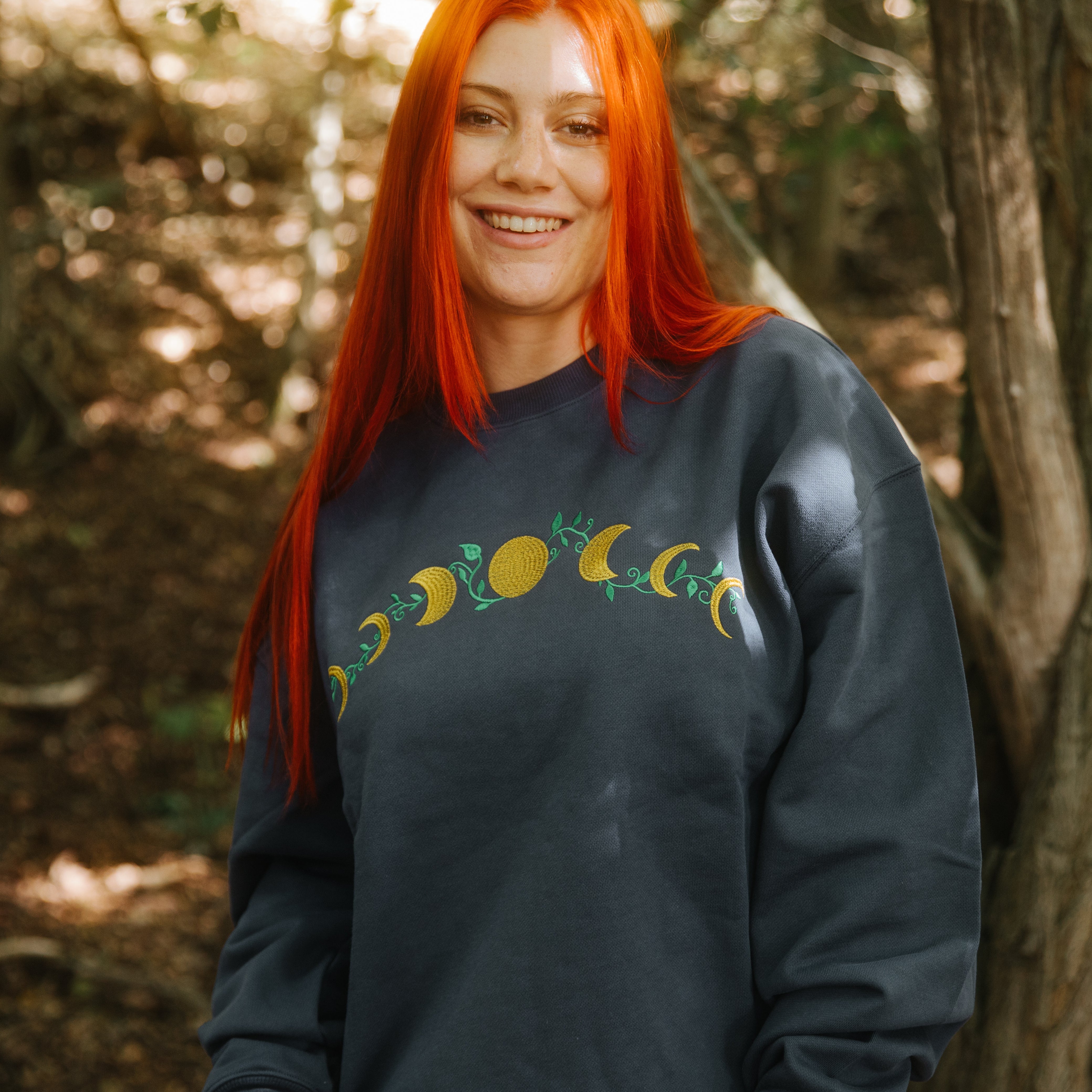 PRE-ORDER PULLOVER MONDPHASE DUNKELBLAU