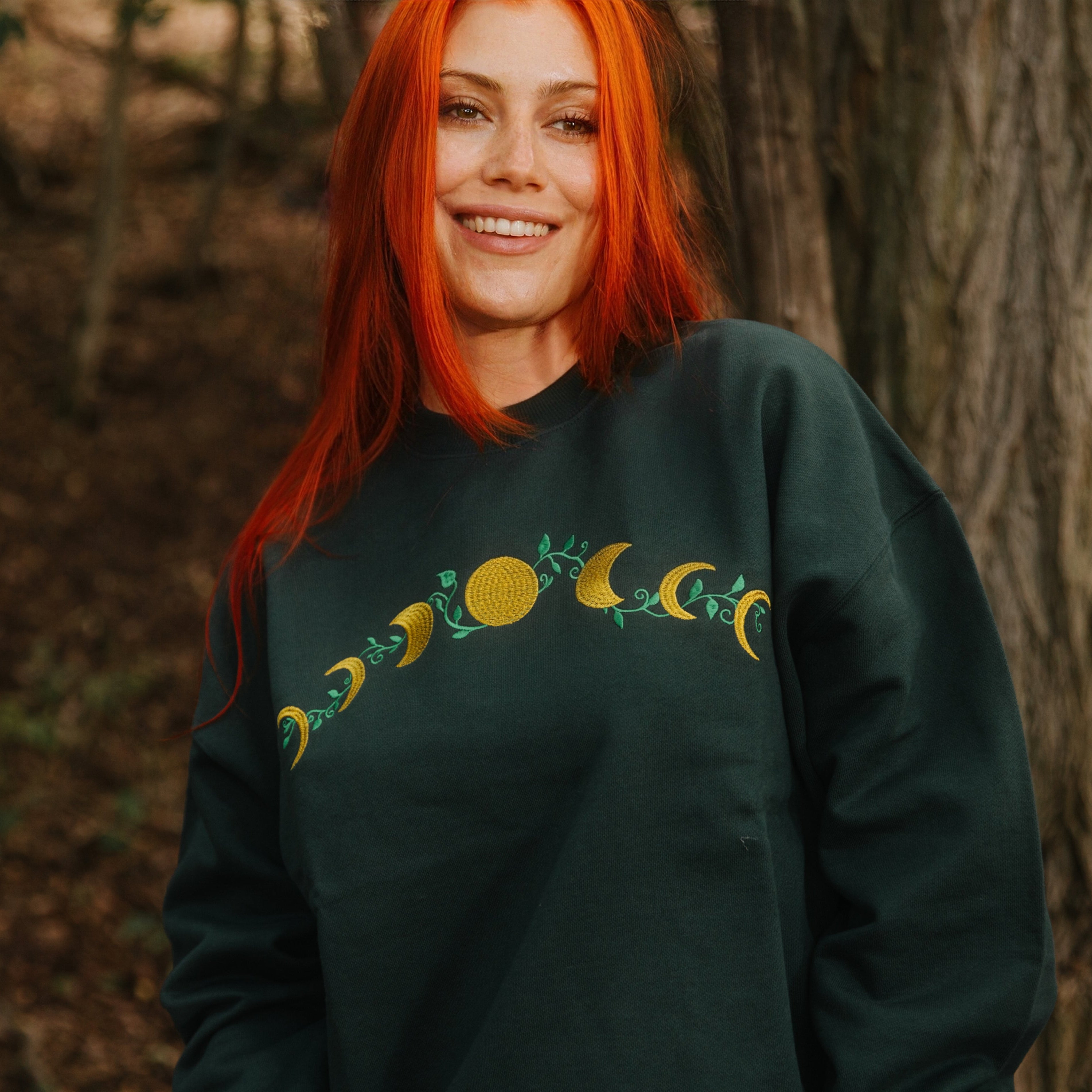 PRE-ORDER PULLOVER MONDPHASE DUNKELGRÜN