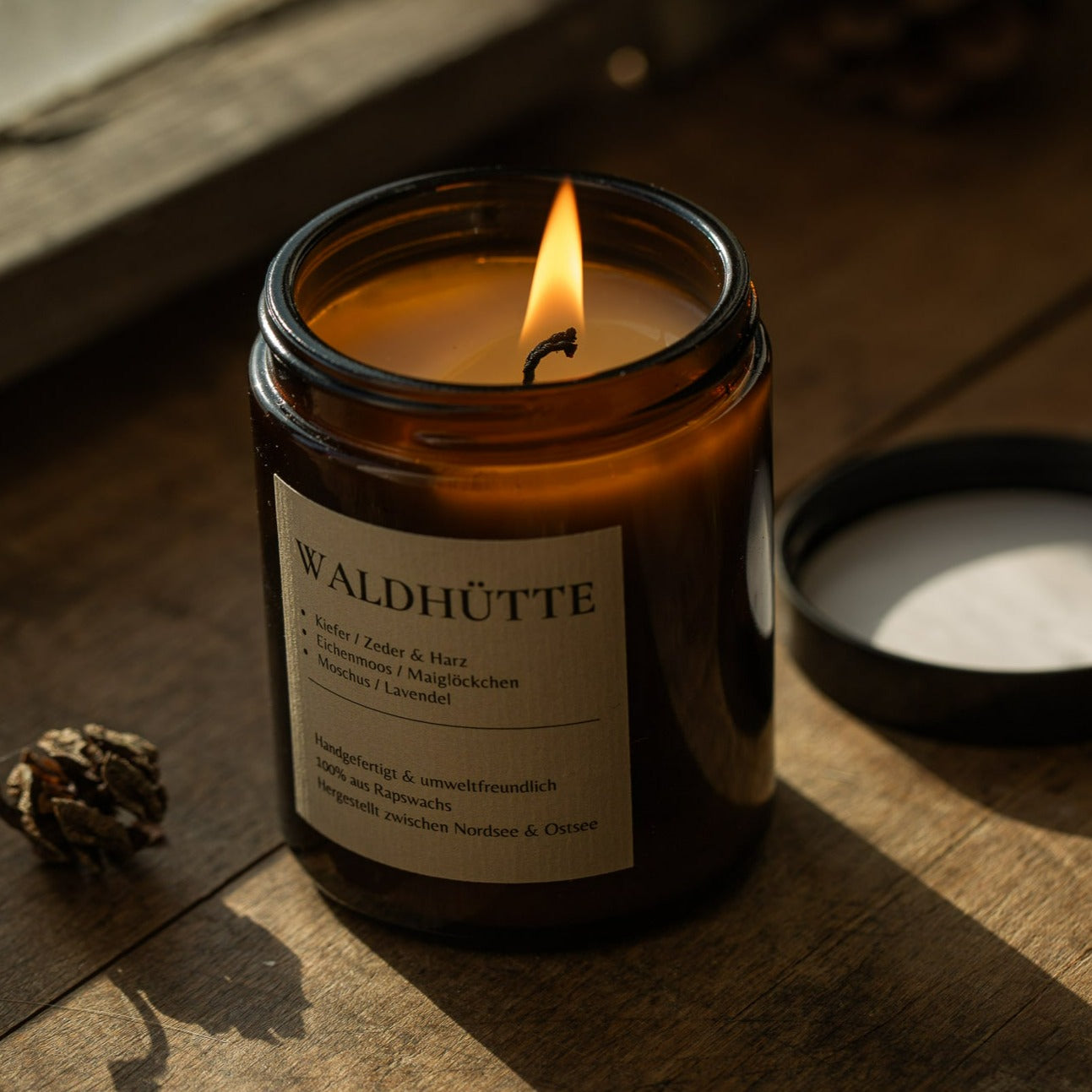 SCENTED CANDLE FOREST HUT 