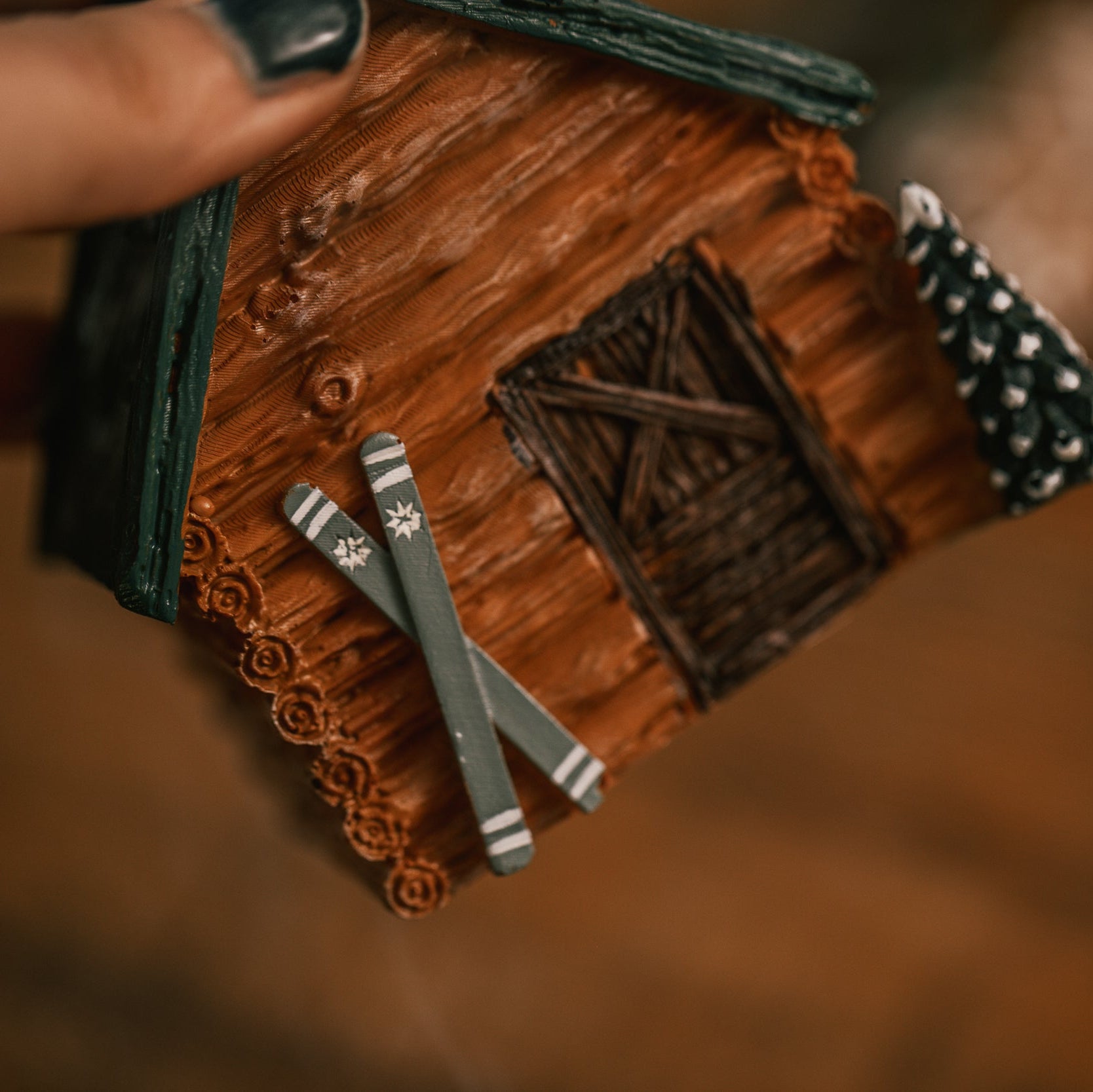 RÄUCHERHAUS SKIHÜTTE