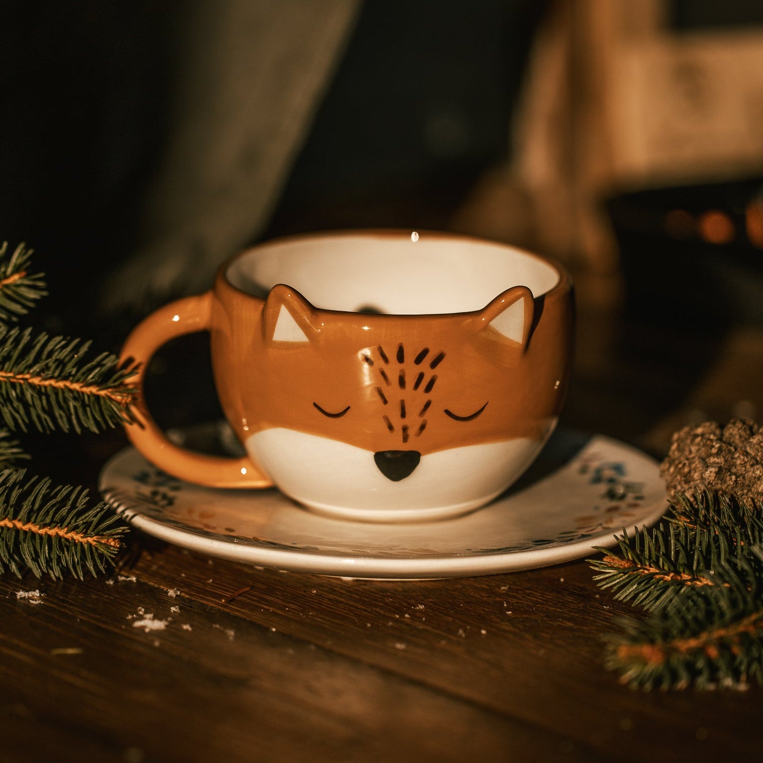 TASSE FUCHS MIT UNTERSETZER