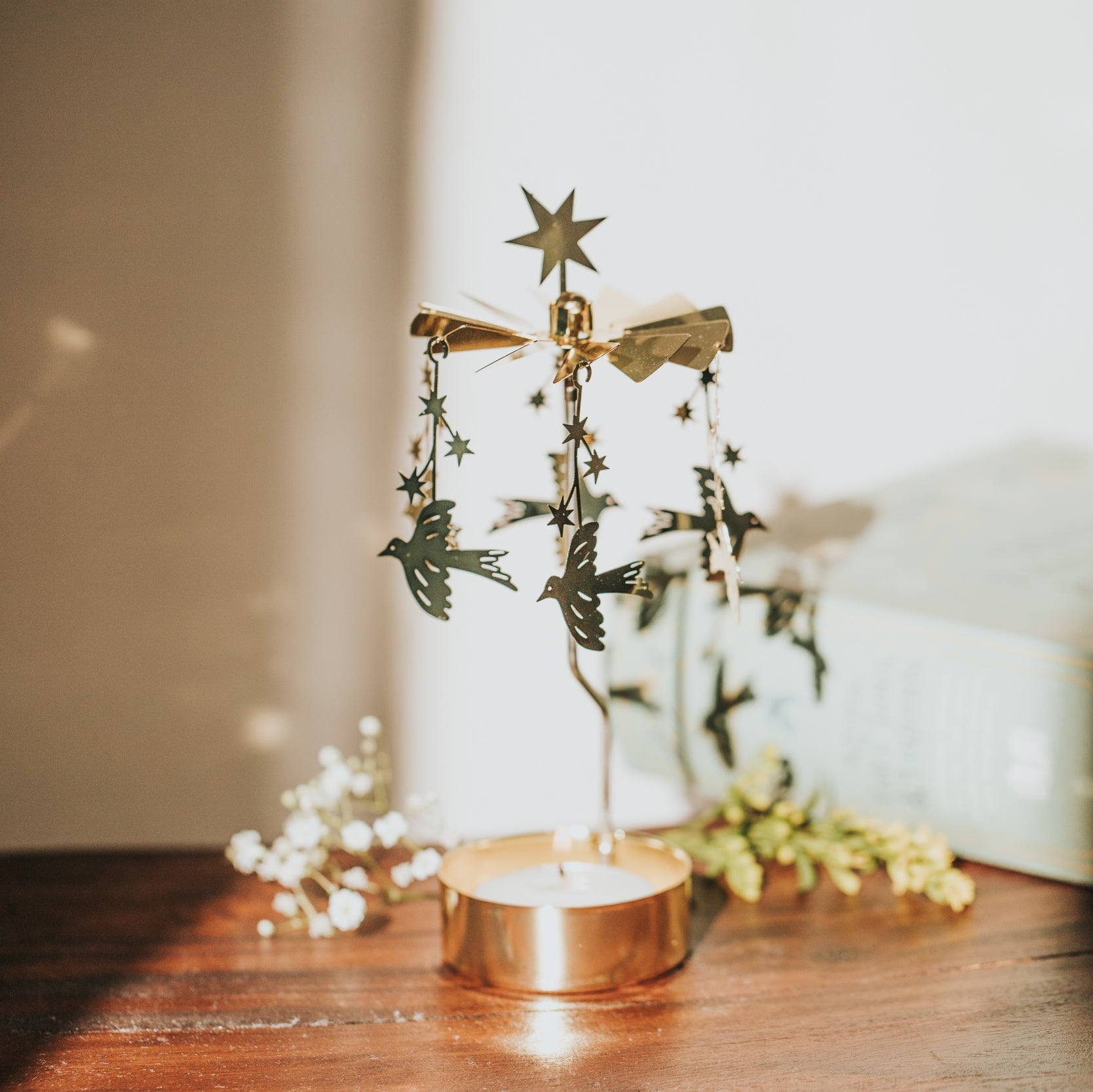 TEELICHT-KARUSSELL VÖGEL & STERNE