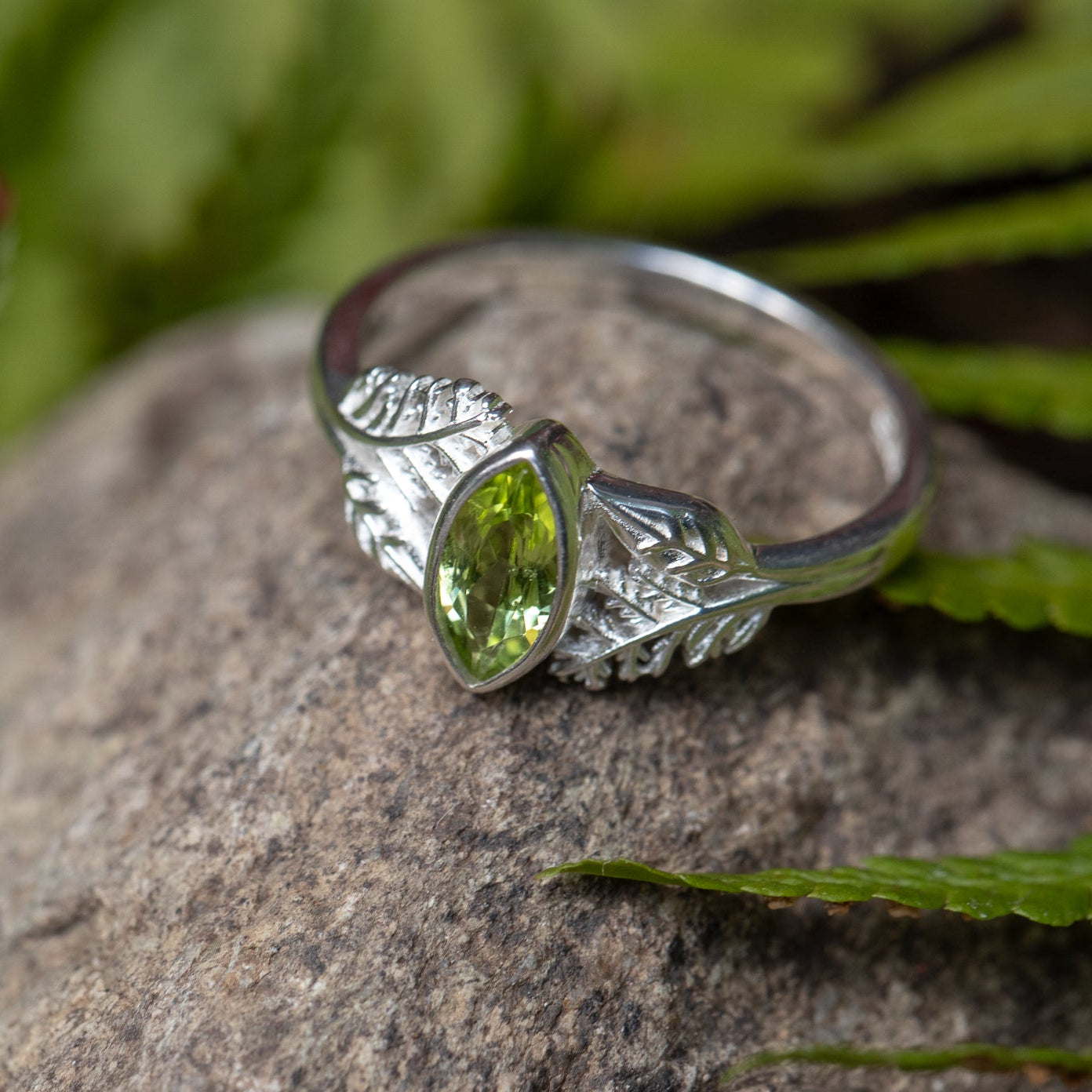 RING FARN & PERIDOT II