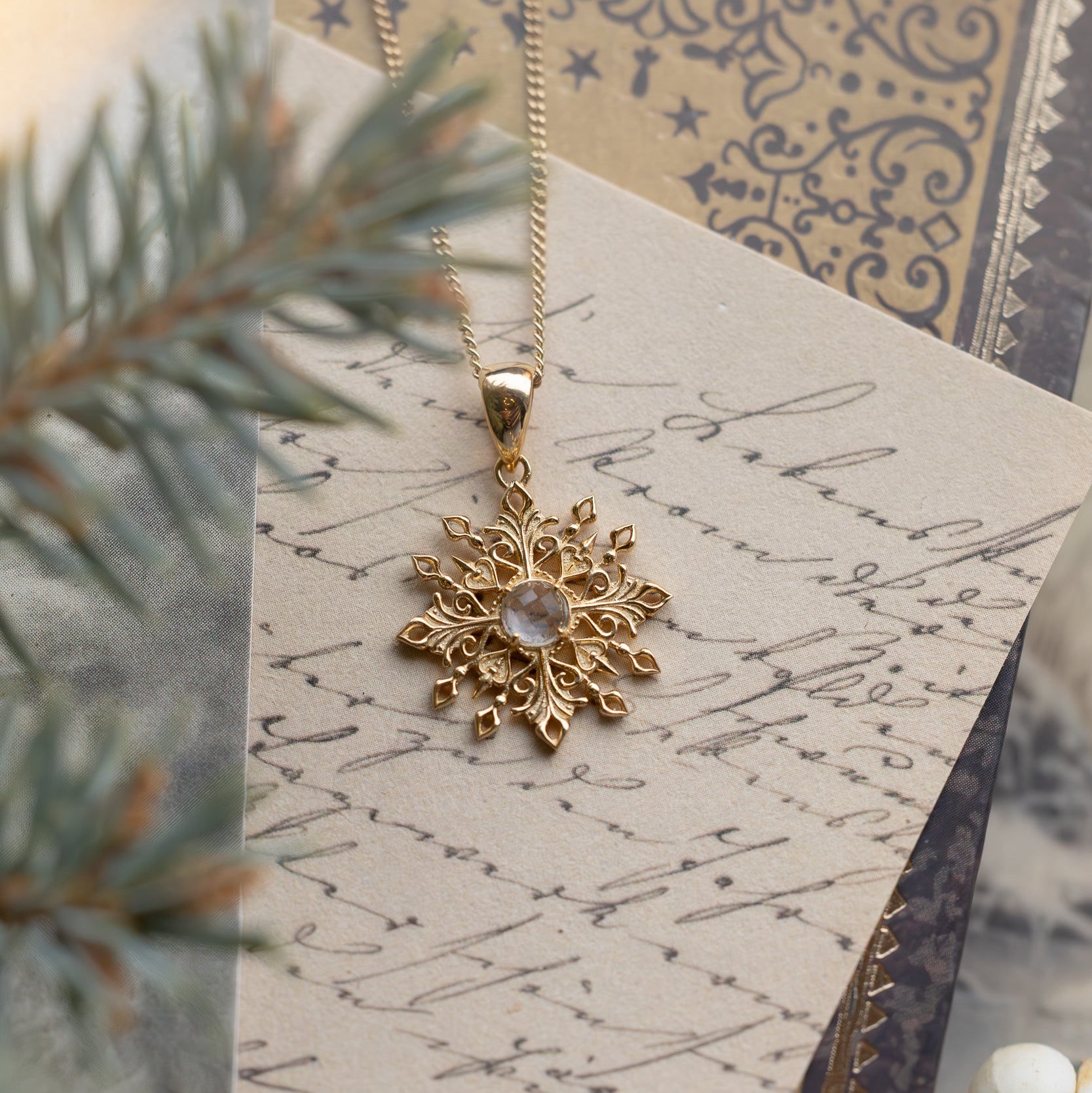 ANHÄNGER SNOEVA & BERGKRISTALL