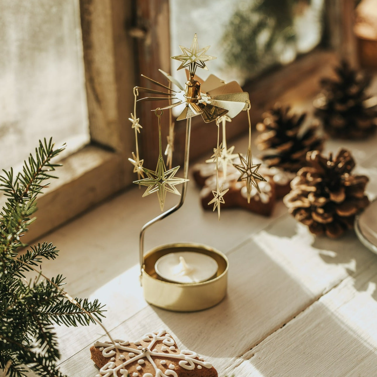 TEALIGHT CAROUSEL STARS 