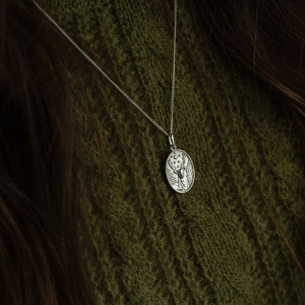 CHAIN ​​DEER &amp; FOREST II 