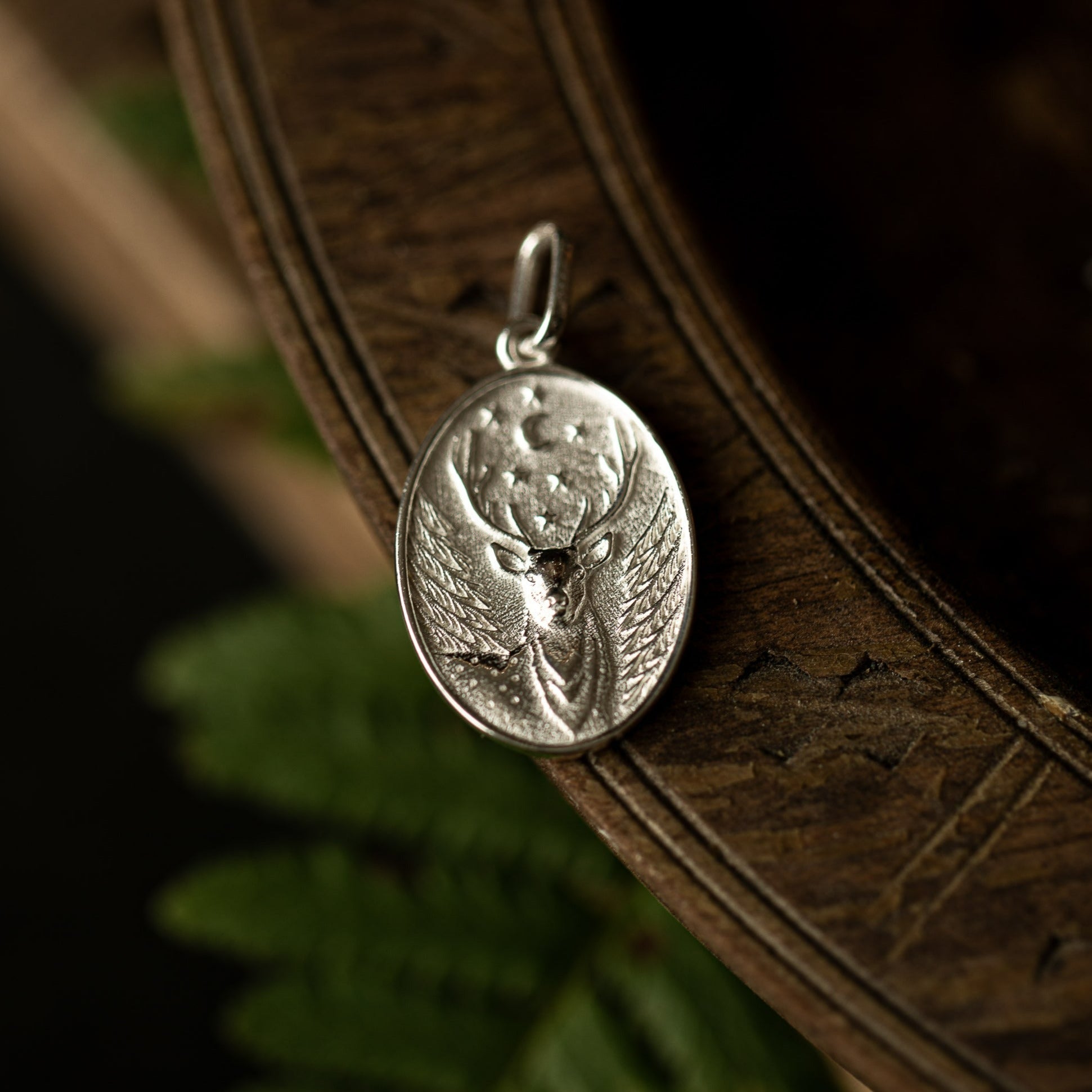 TRAILER DEER &amp; FOREST II