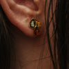 EAR STUDS AMBER DROPS